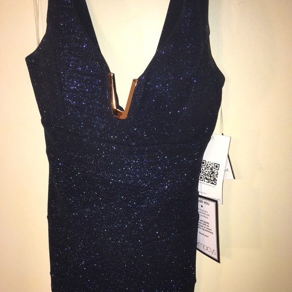 NEW DRESS - Picture 3 of 4